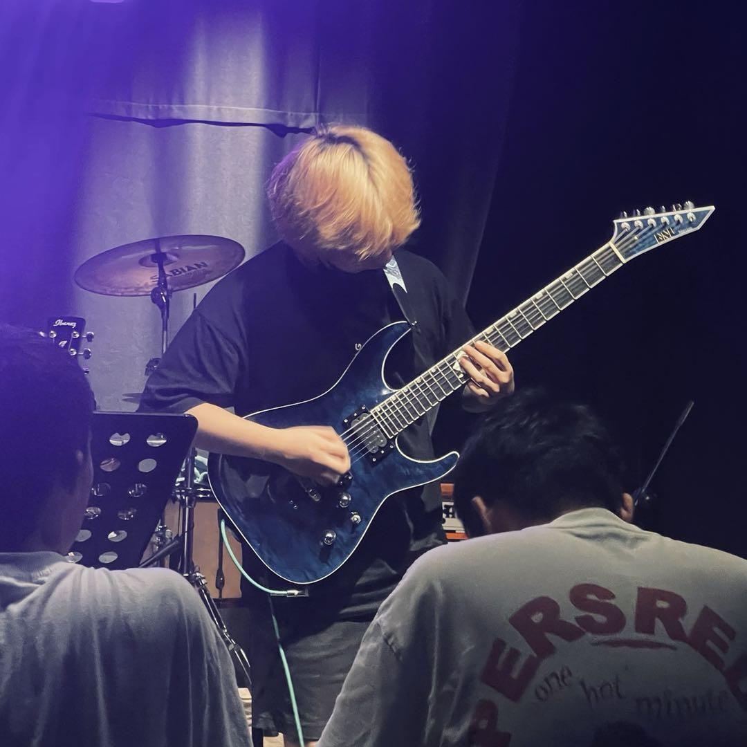 🎸阿凡