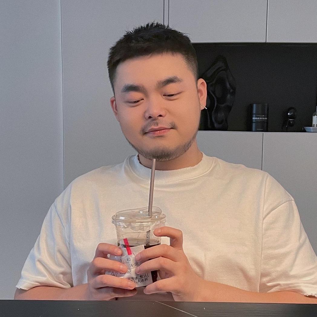 英俊吃饱了
