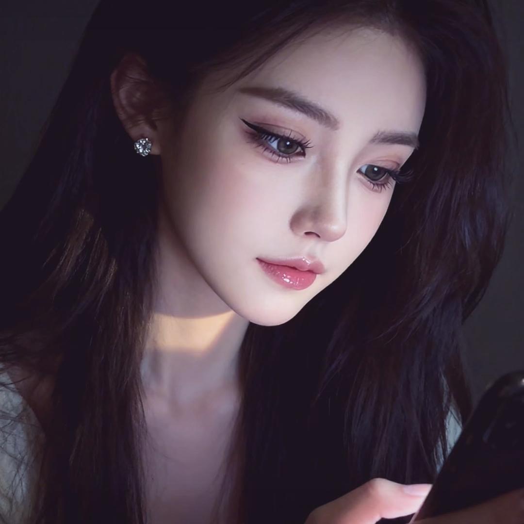 🦋Una _尤娜𐄚⋰⋰