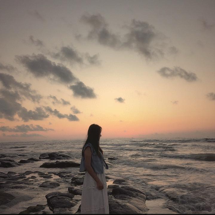 晚间.