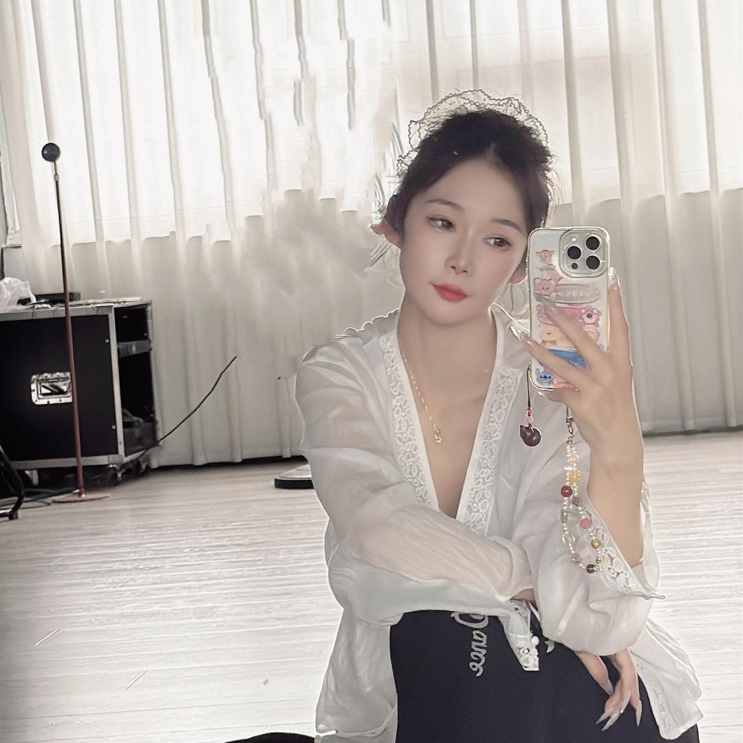甜甜儿👑