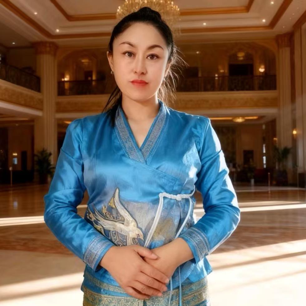 咋地姐（东北）