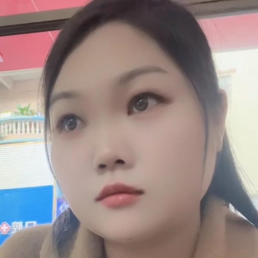 小白石头