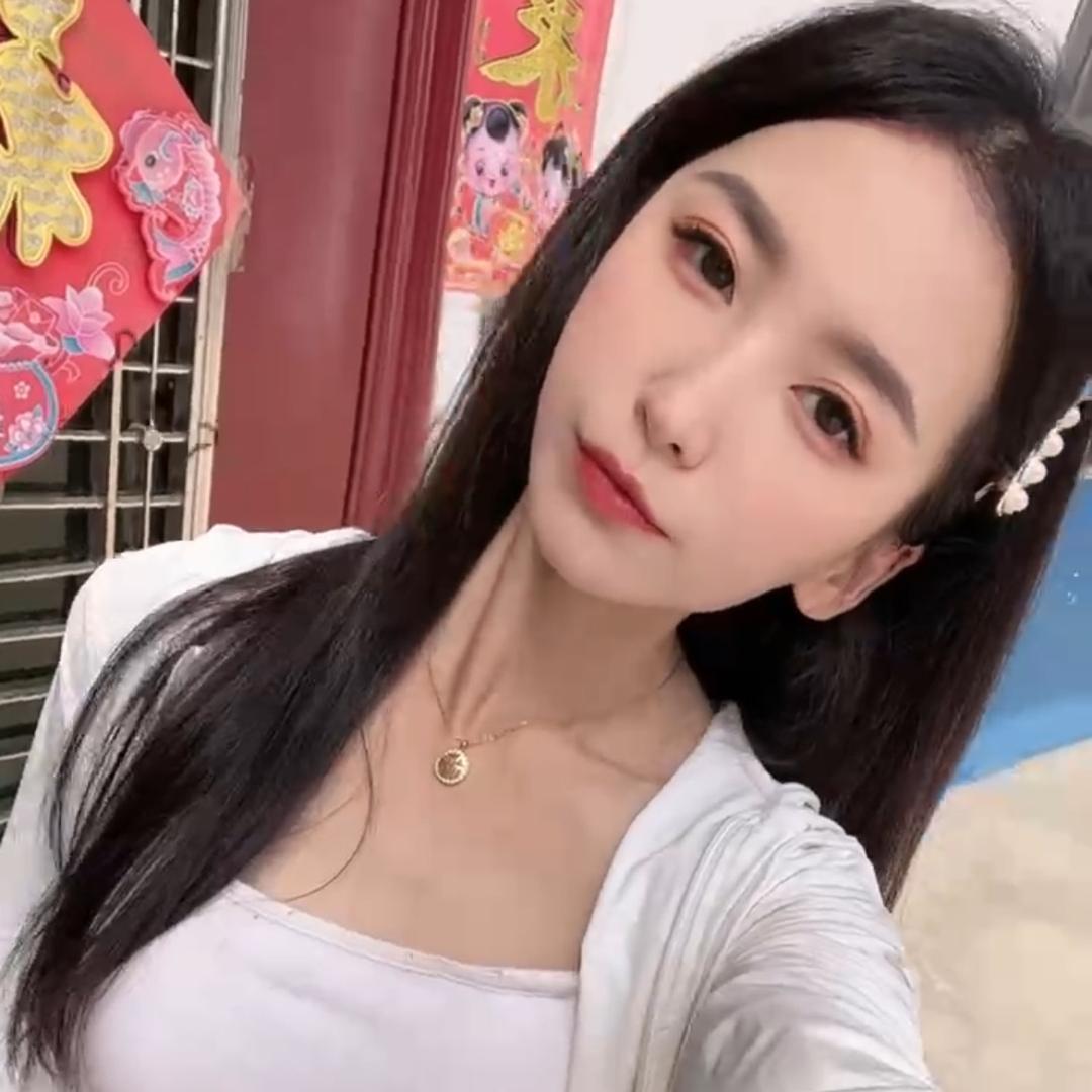 小芳😘（搞笑生活）