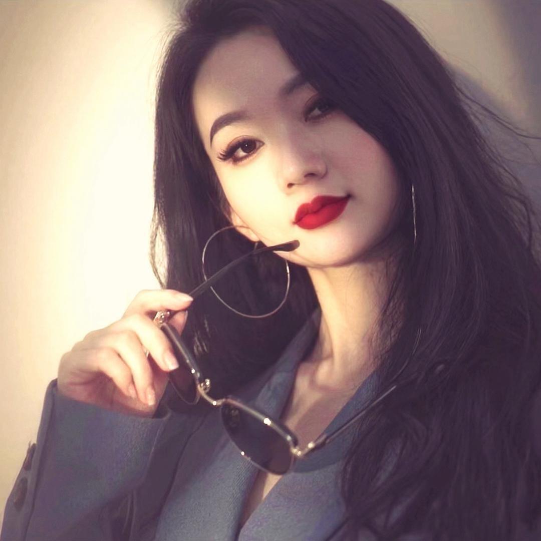 缅甸妹子在江西萍乡美甲美睫