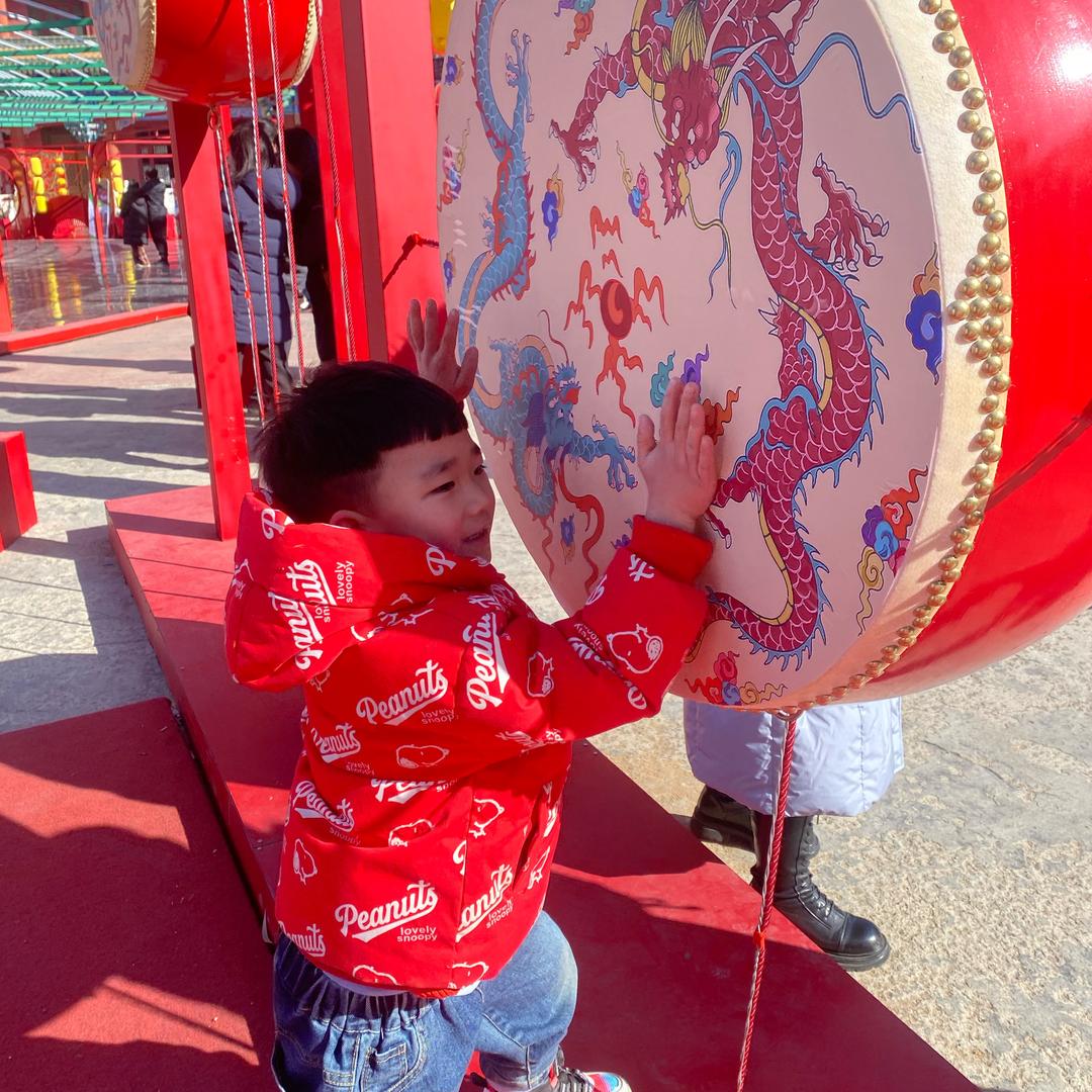 开心妈妈很认真