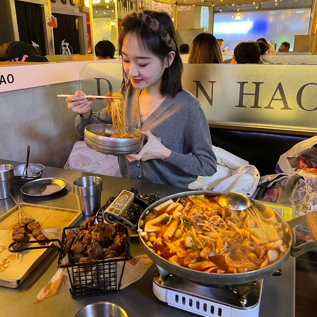 嘉嘉吃不饱