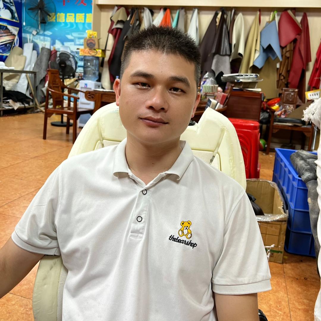 啊平改车专改内饰 (车友达改装)