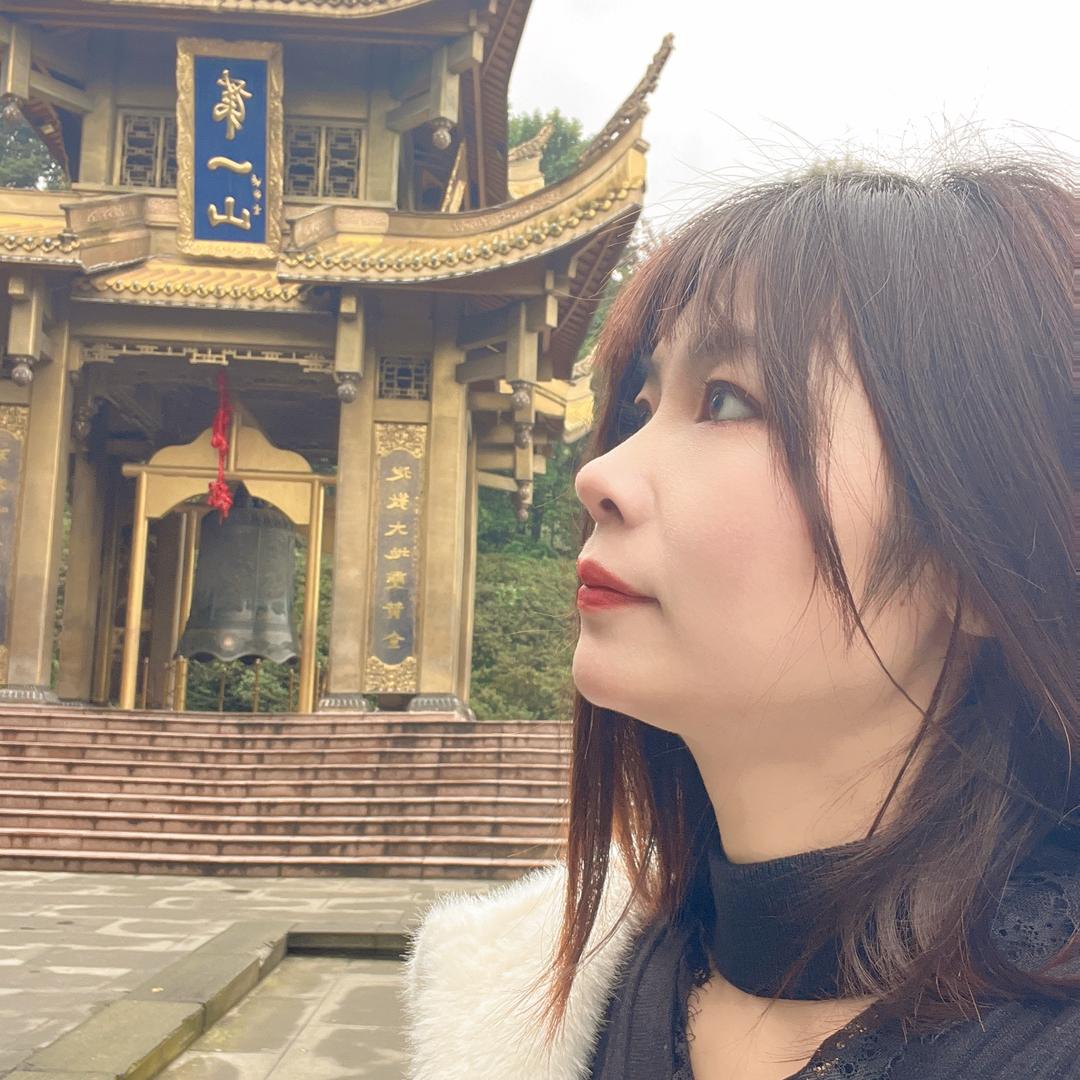 小小（7️⃣不饱)⁹ ⁶ ¹ ⁹