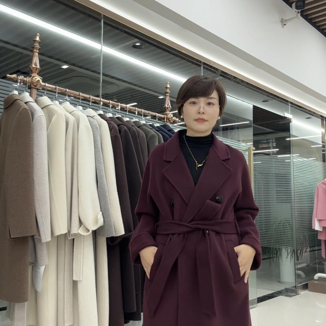 苏亚服饰贸易工厂