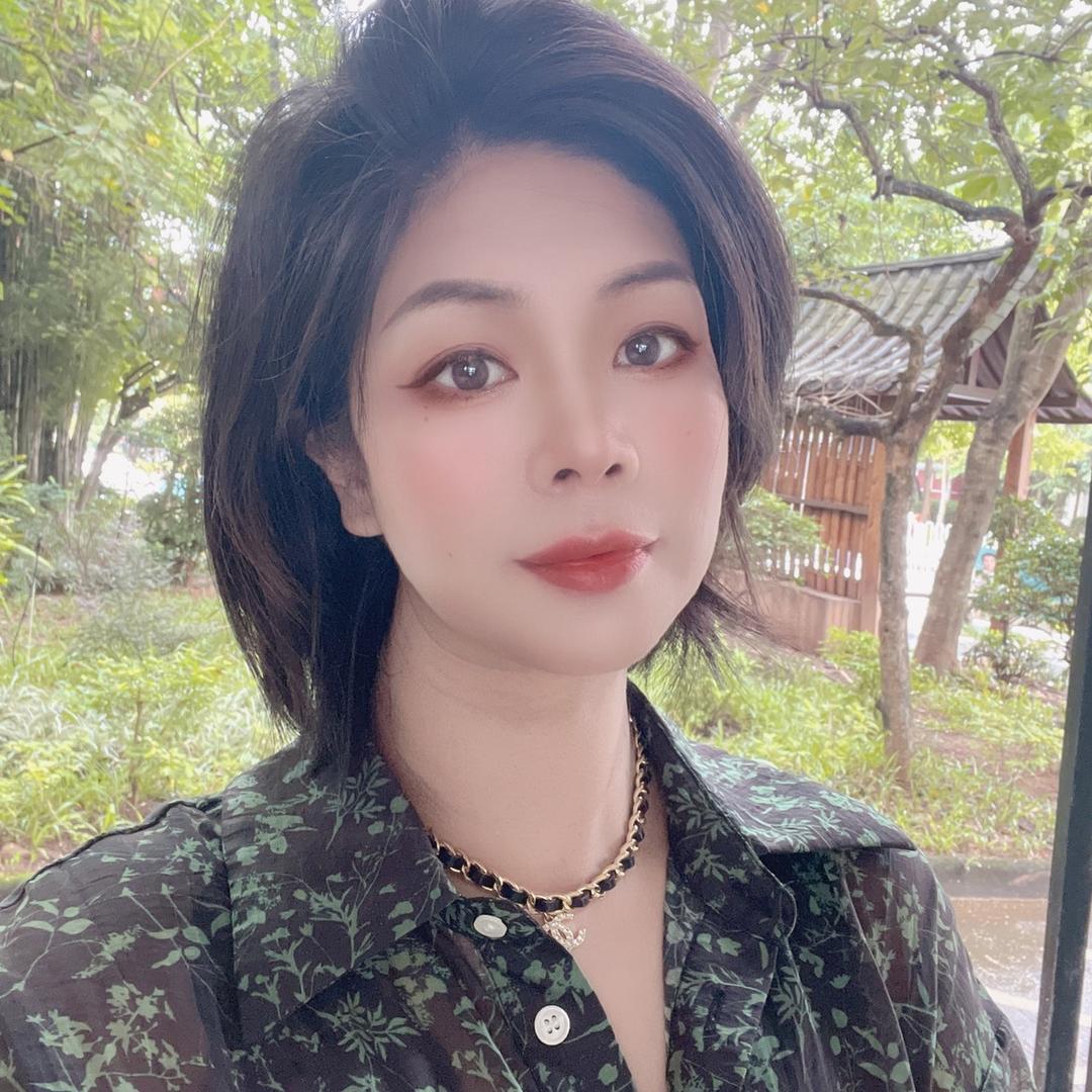 霞姐爱吃辣