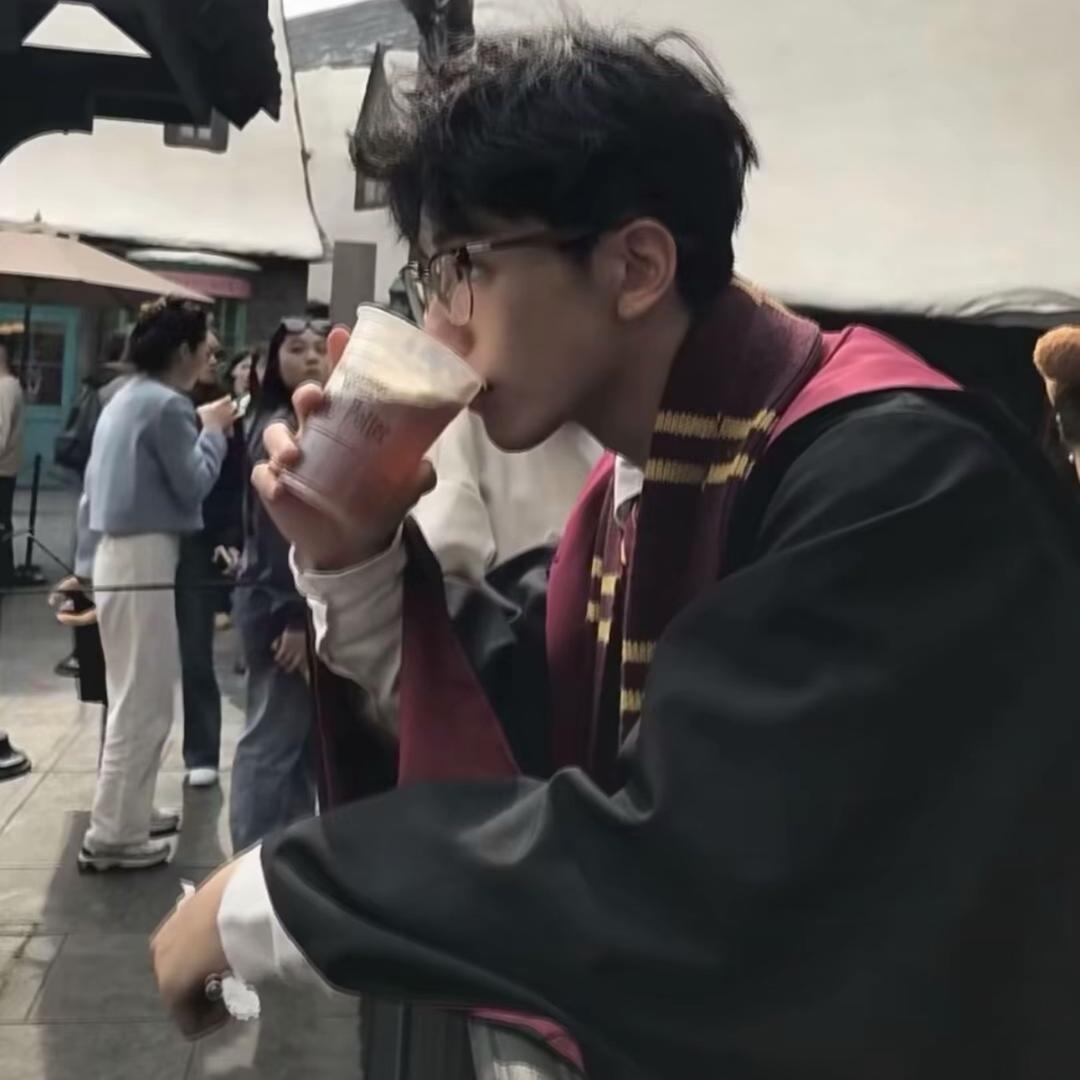 君问期未有期
