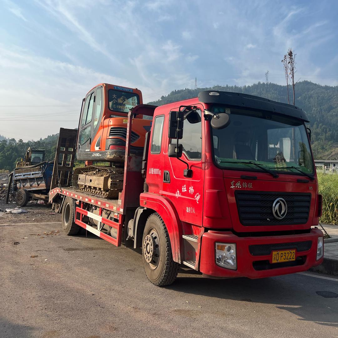 A云阳县南溪镇大小挖机板车出租