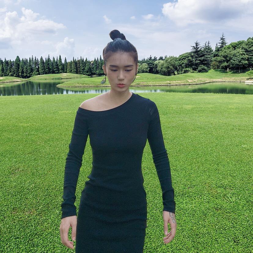 小白了个白