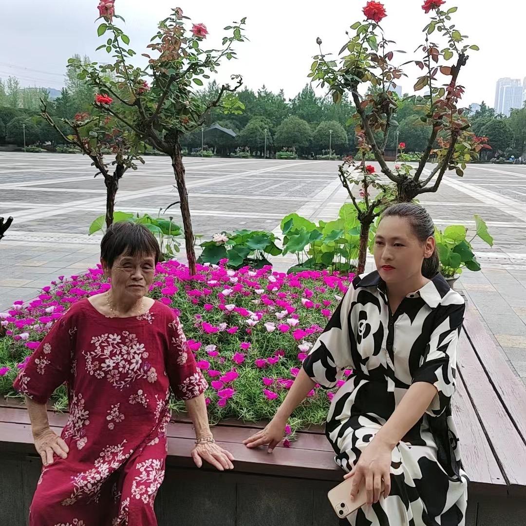 荣婷