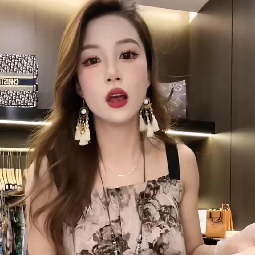 월꿈 ภาพวu
