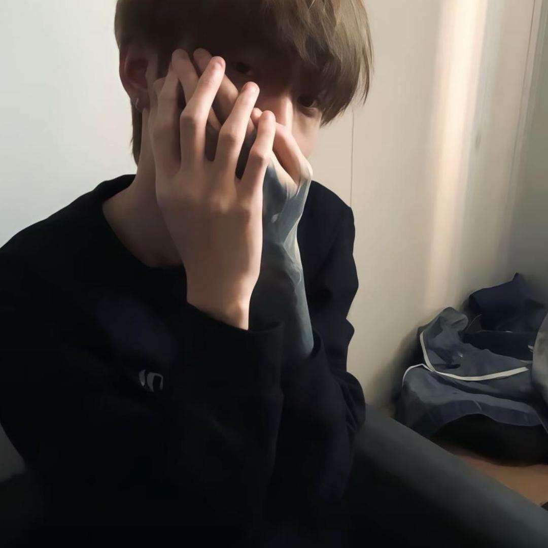 不在夜里偷偷哭