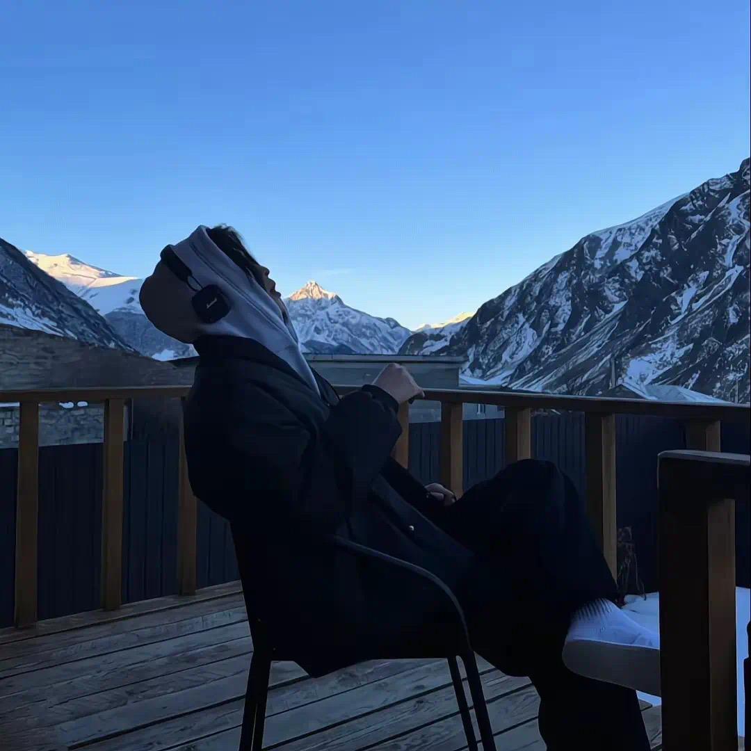 骑着蚂蚁踩大象