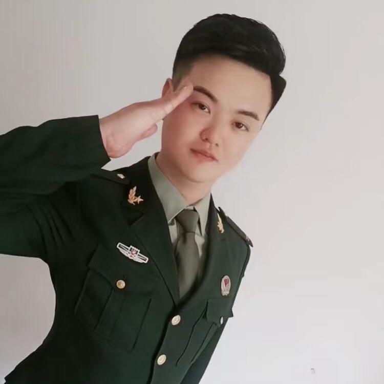 宿州国购2号门「好大一件衣服」