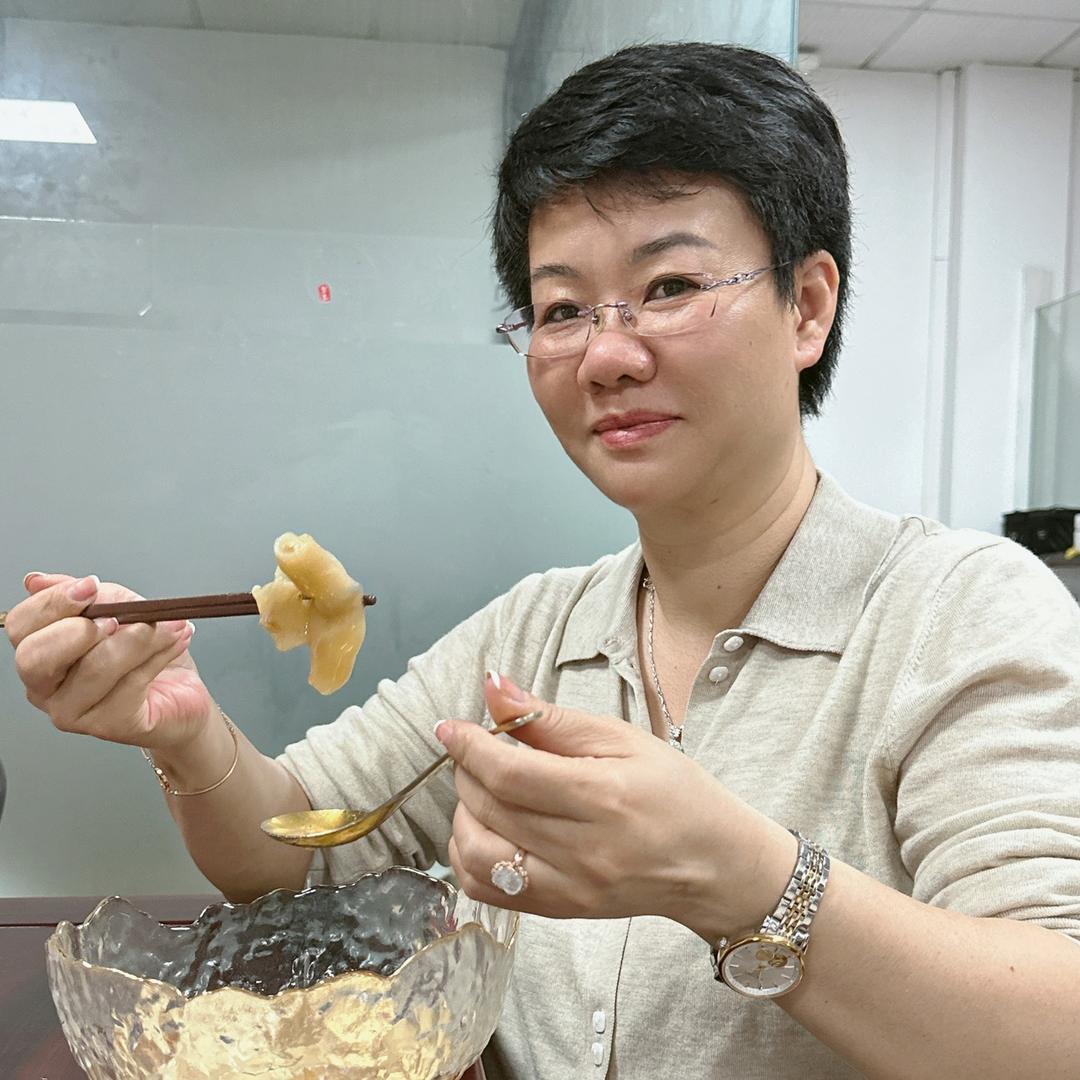 锐贤老板娘