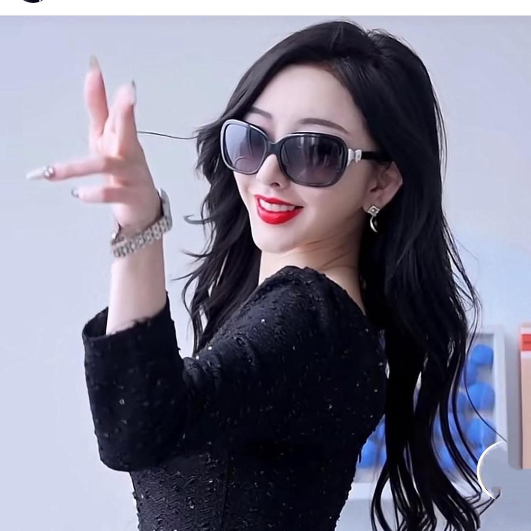 17🖤李纤纤