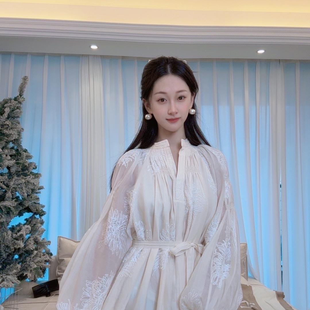 小狐狸裙裙LL服饰店