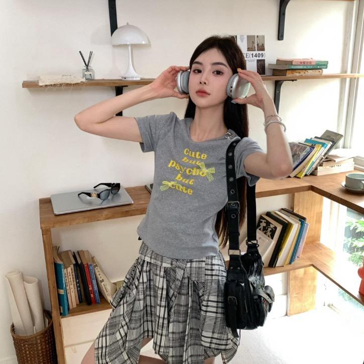 赵小小（服饰严选)