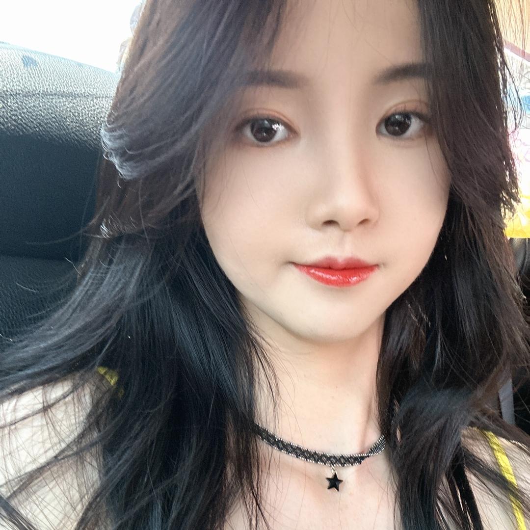 祁阳新天地oo&vv女装~任丹