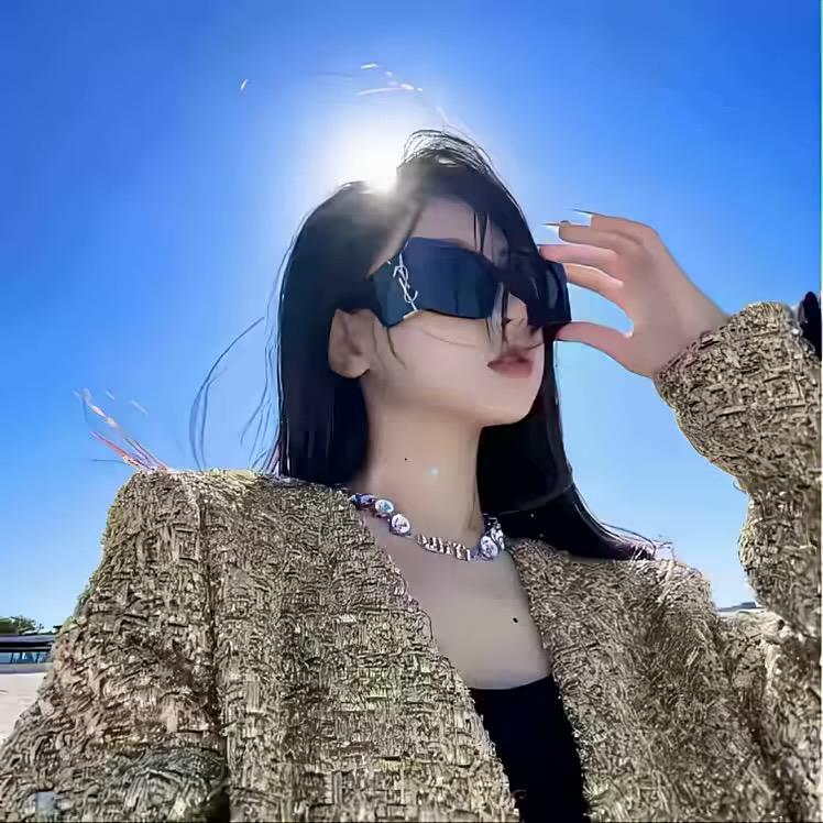 蜥蜴女王🦎