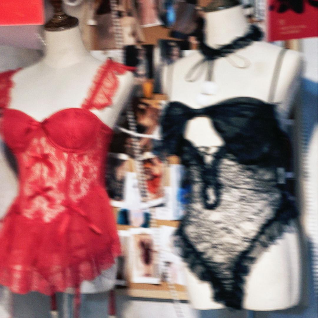 春色撩人时尚内衣集合