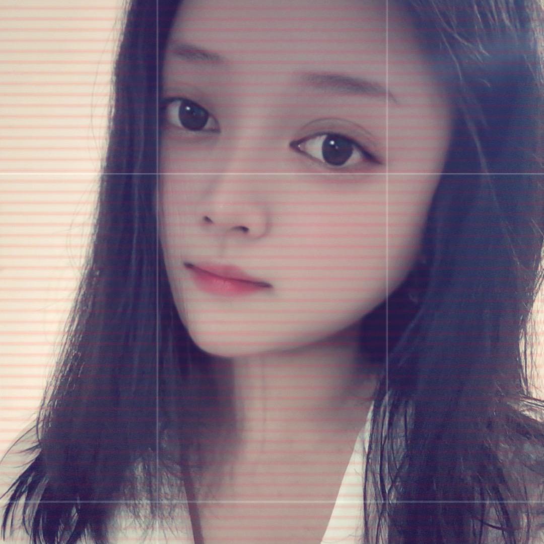 妍妍,