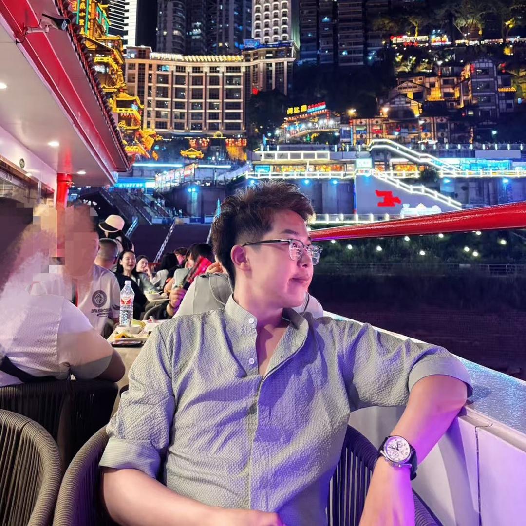 爱炒股的大勇(玩股丧志)