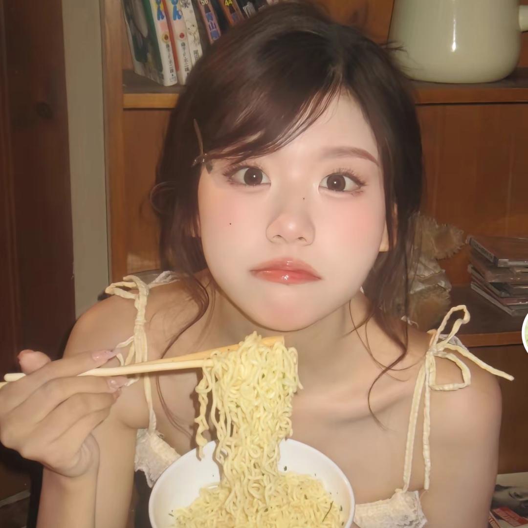 七77