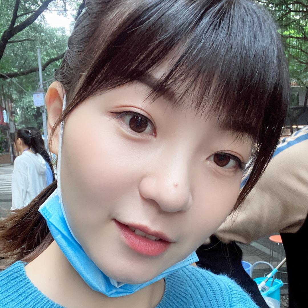 峨眉山王红