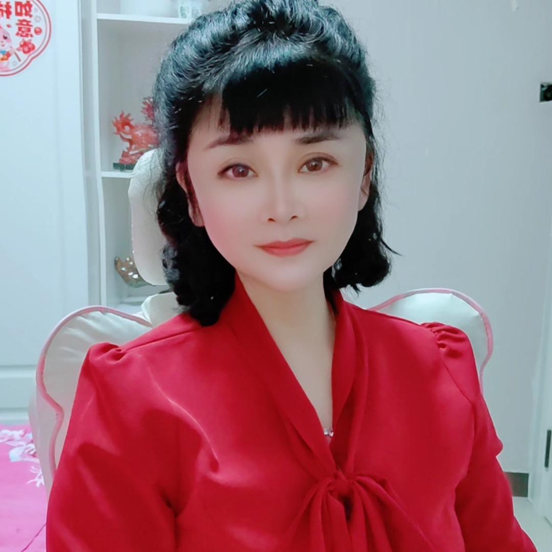 依楼望月🔥