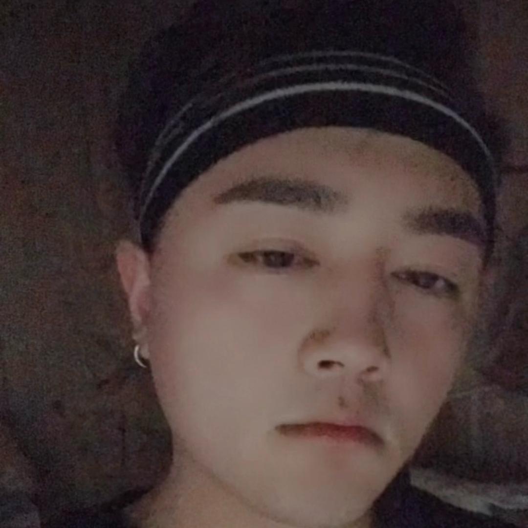 周周//