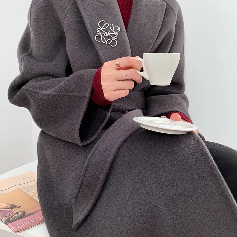 卓丽雅服饰大衣工厂店