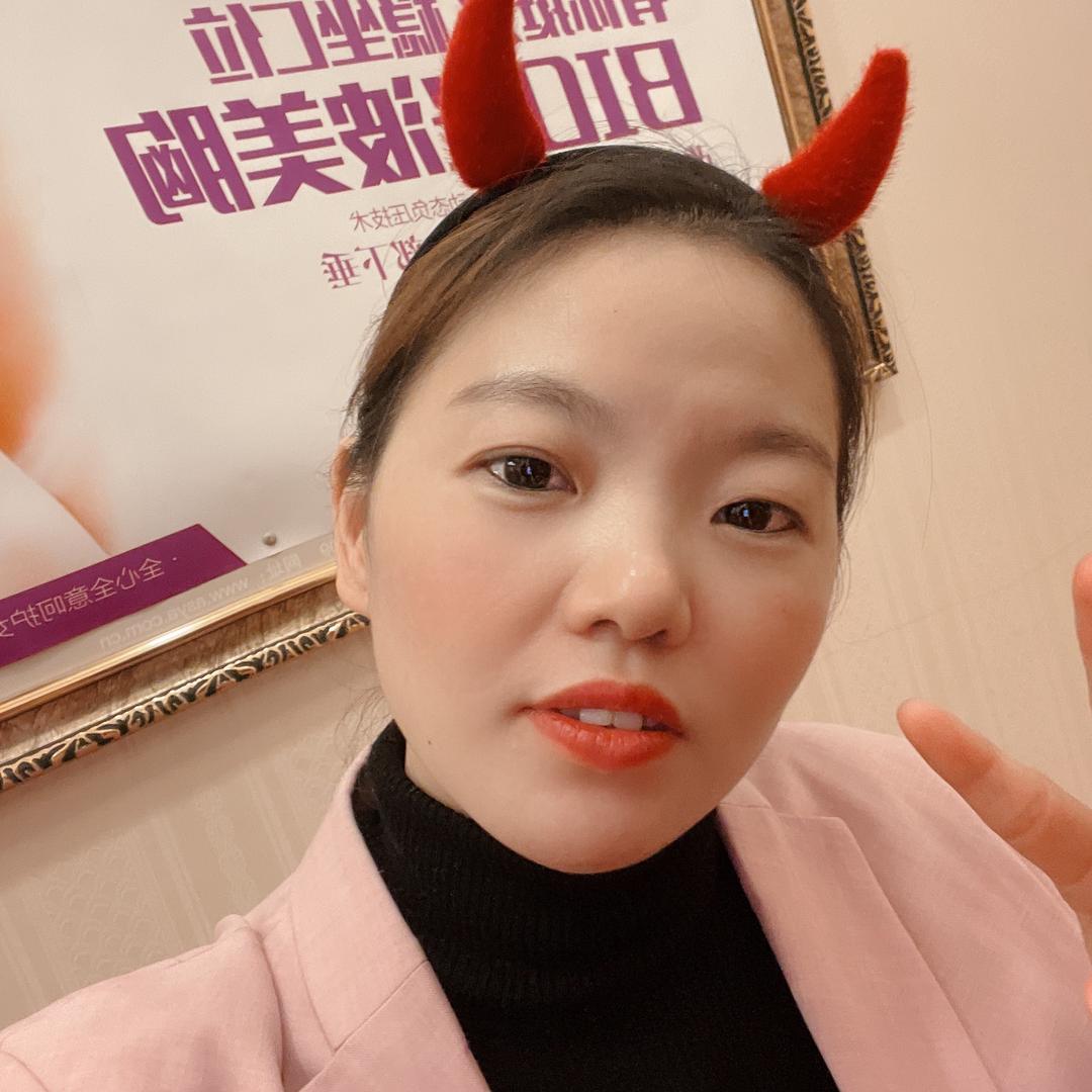 霞霞妹