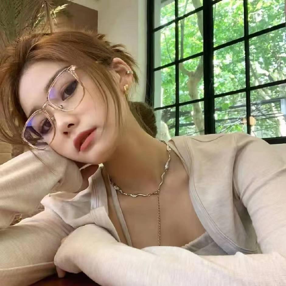 Lucky服装工厂店