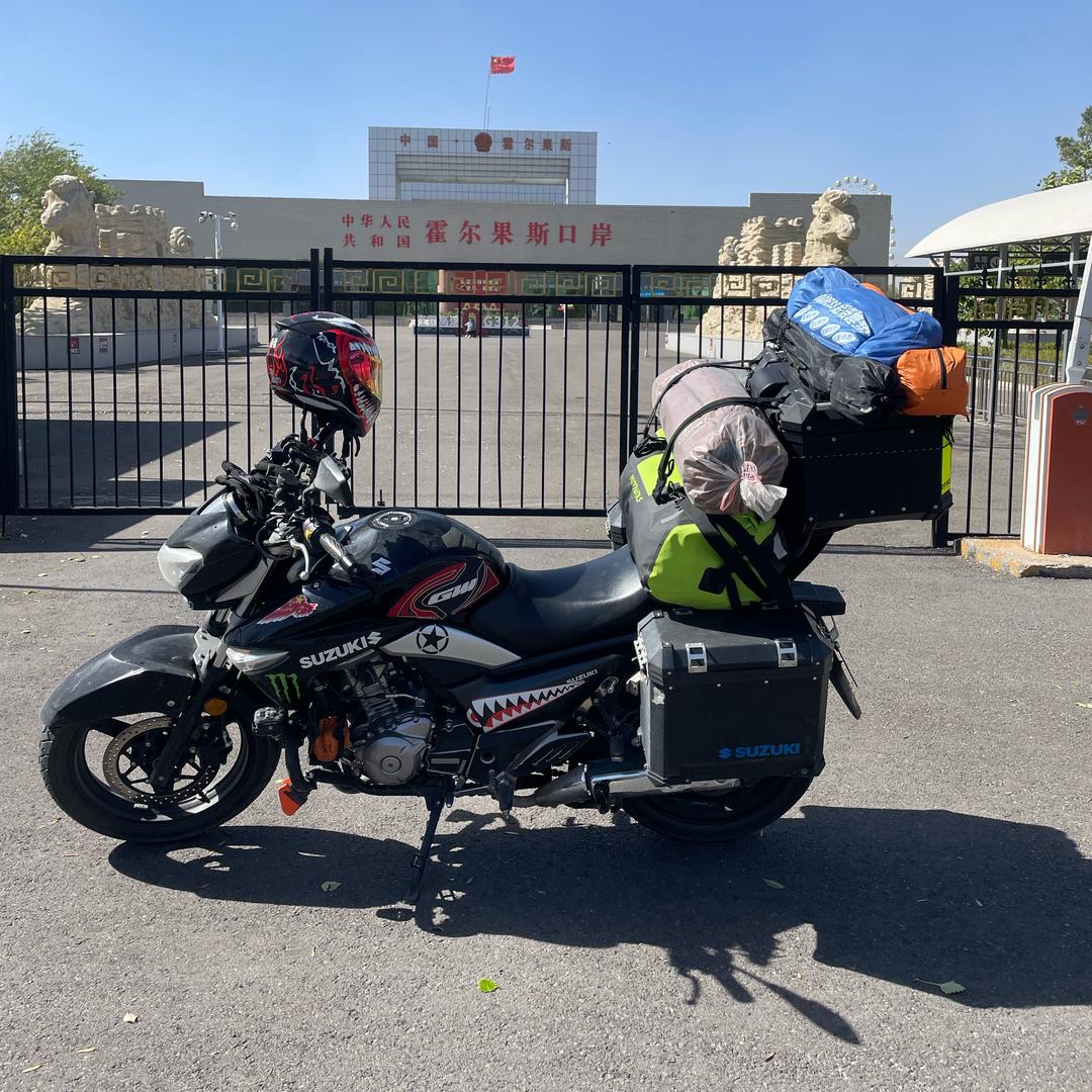 单人单骑。摩旅中国