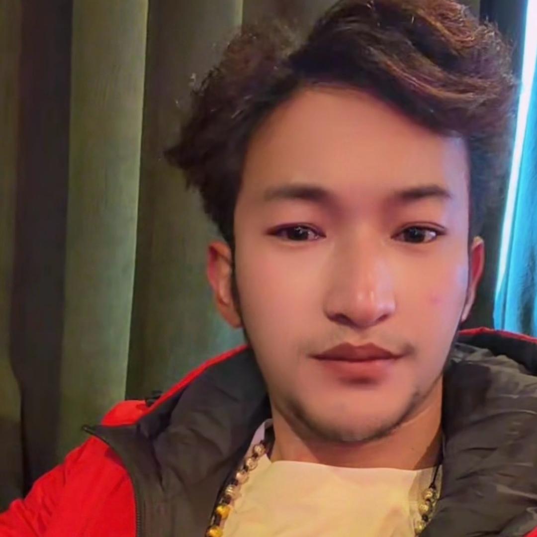 ༄ འདམ་洛桑