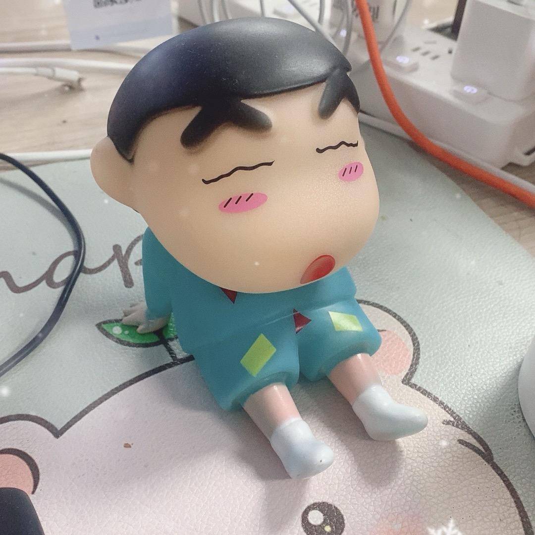 爱睡觉的蜡笔小新