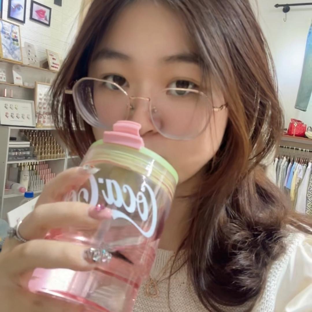 唯洢美甲美睫官方号