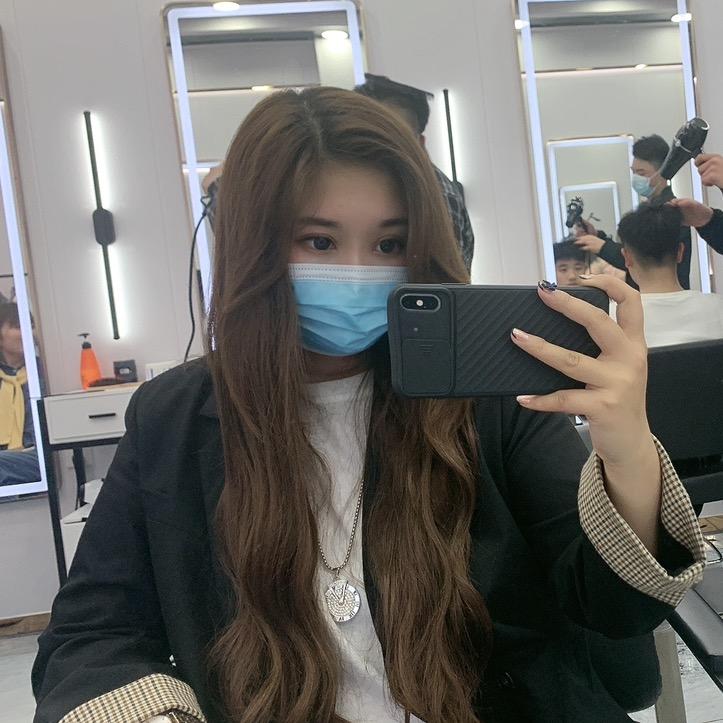 小戚不吃香菜🌿