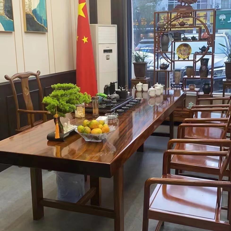 罗罗实木大板桌