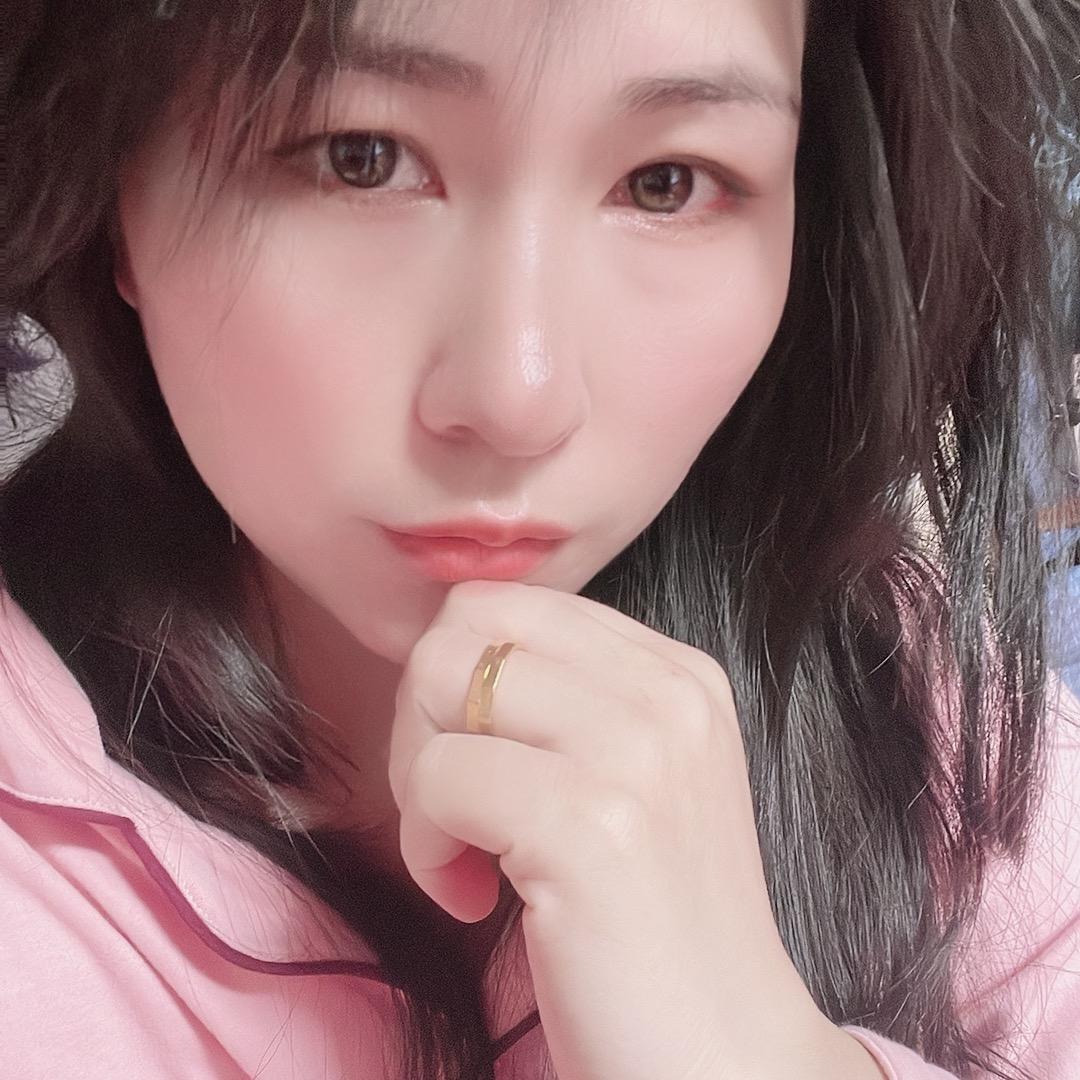 LiLi小姐姐