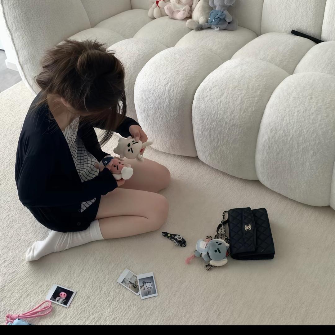 .君.