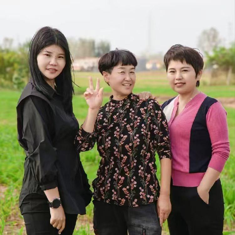 乡村英子一家亲
