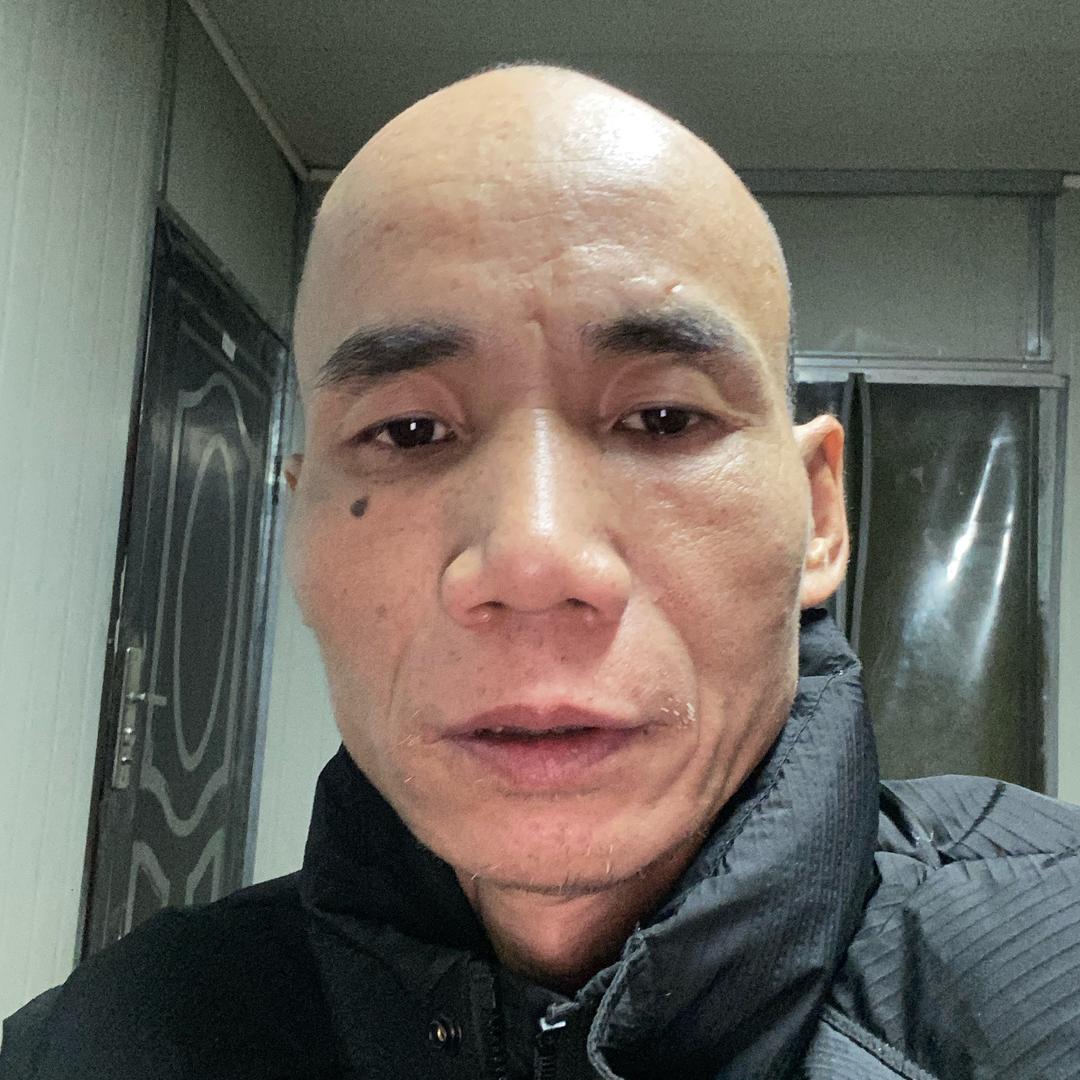 飞歌大叔爱轮滑