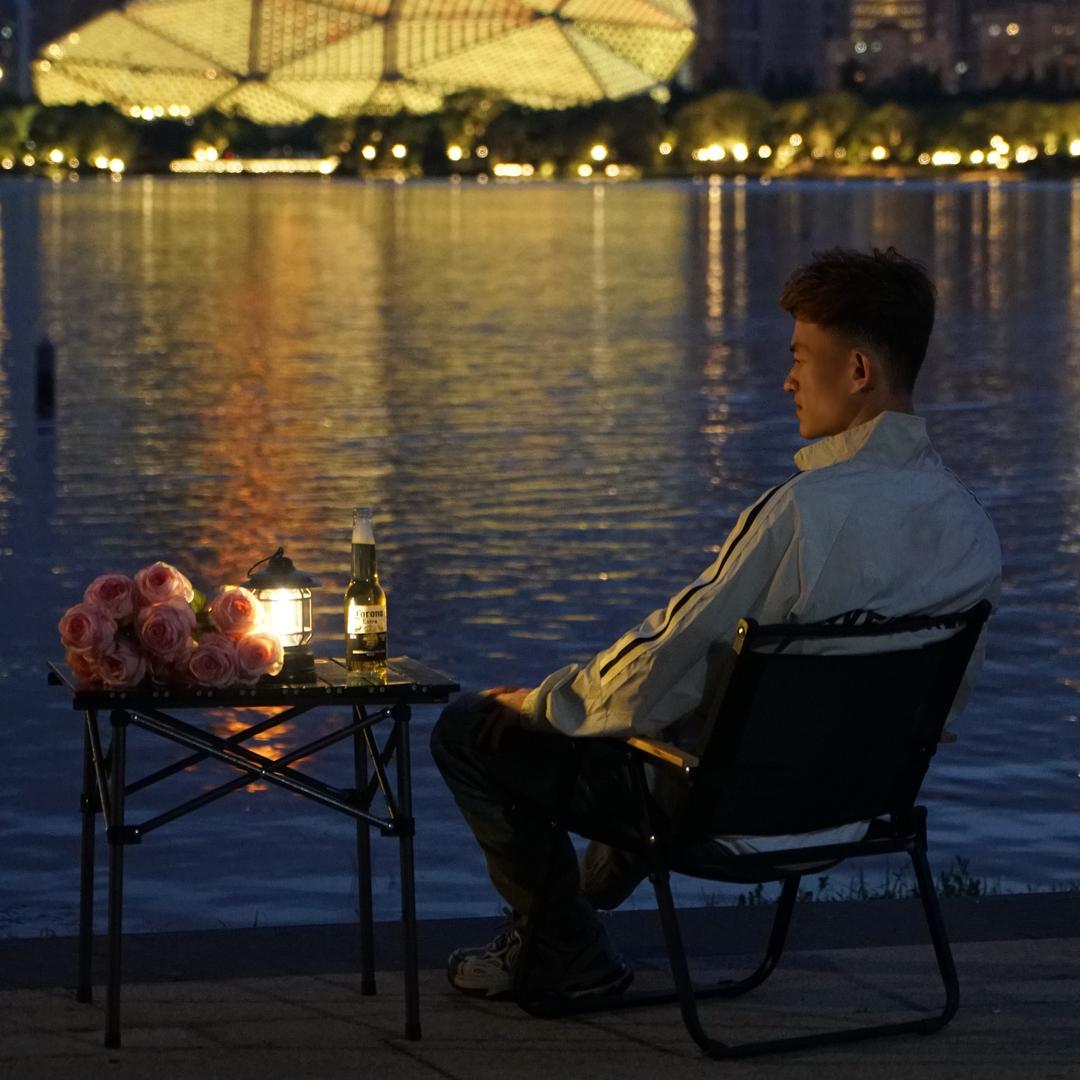 陈陈陈.
